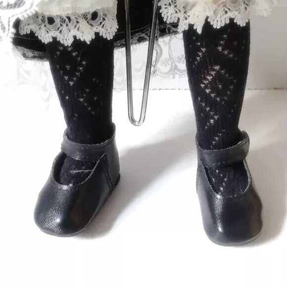 Porcelain Doll 16" With Black Lace Dress Holding Violin Instrument No Stand - Picture 4 of 9